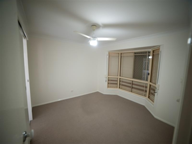 10 Acorn Circuit, Forest Lake QLD 4078