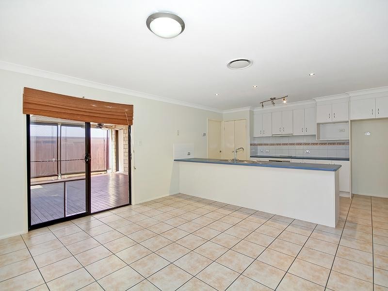 12 Paton Crescent, Forest Lake QLD 4078