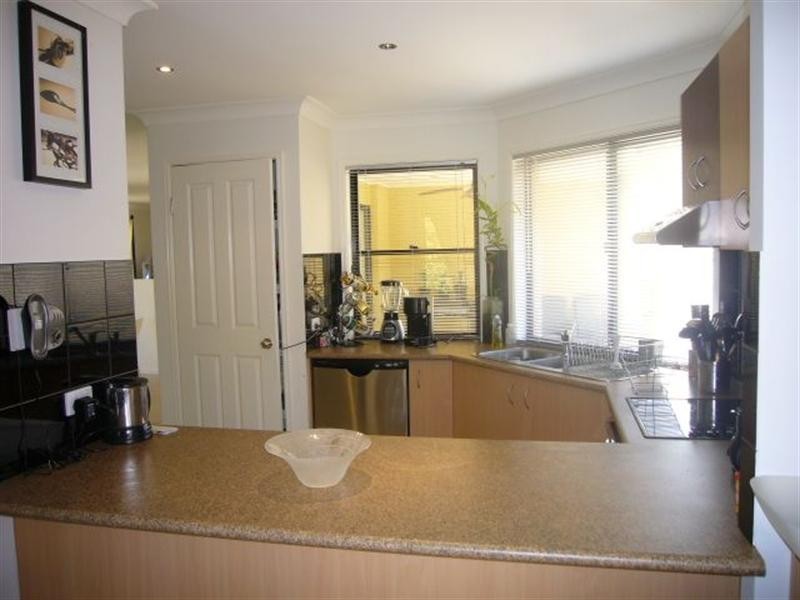 11 Mapleton Crescent, Forest Lake QLD 4078
