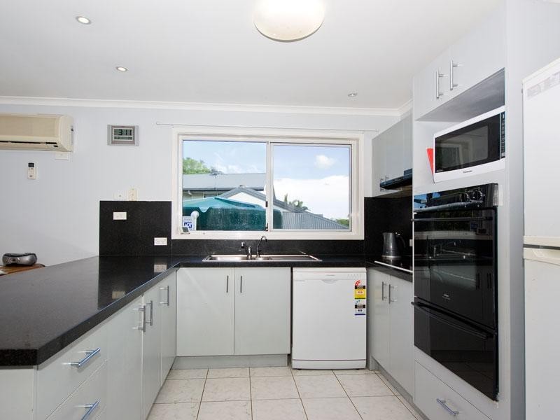 11 Victoria Close, Forest Lake QLD 4078