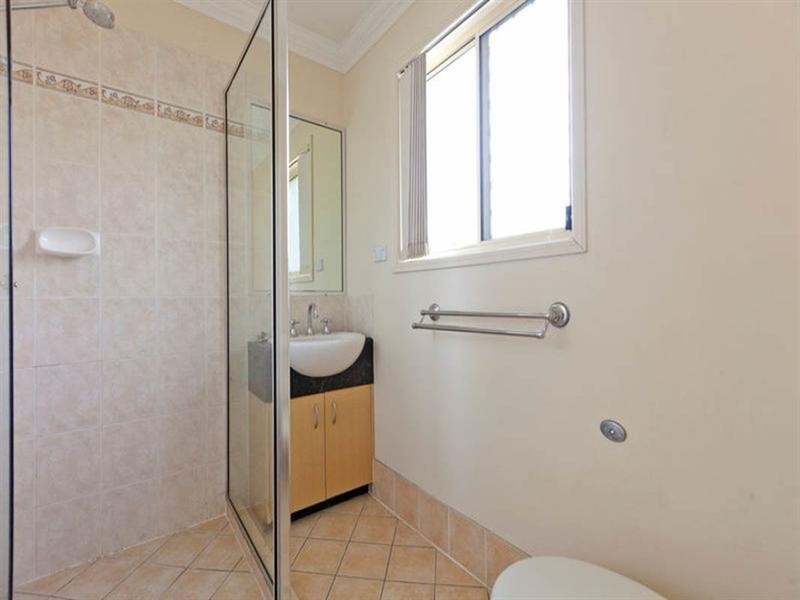 2/22 High Street, Forest Lake QLD 4078