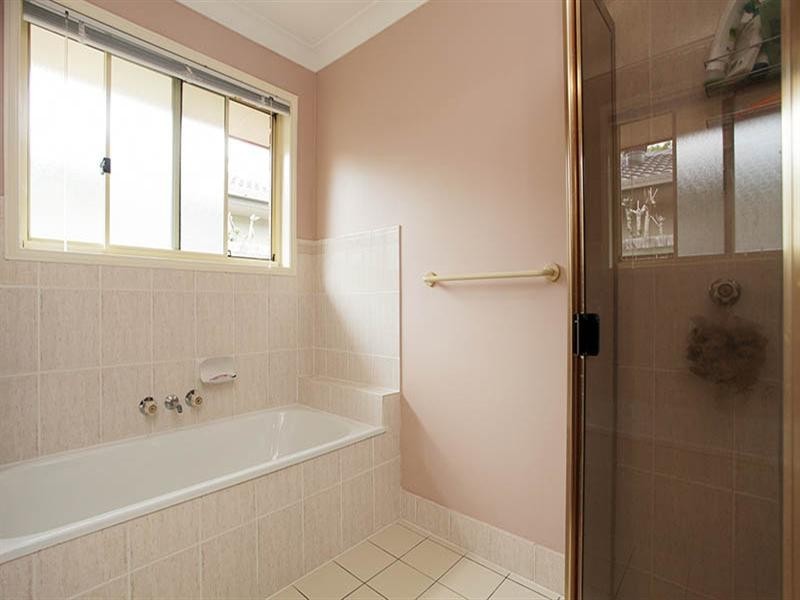 26 Evergreen Place, Forest Lake QLD 4078
