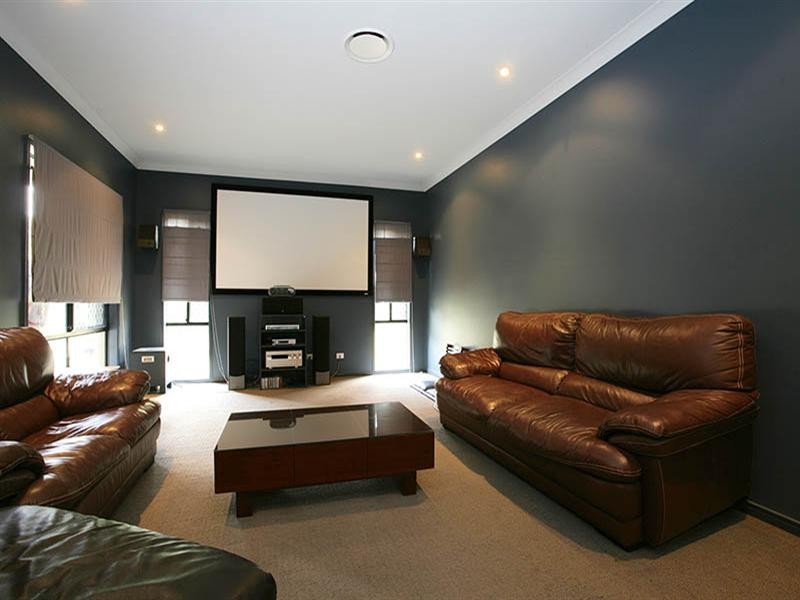8 St Tropez Place, Forest Lake QLD 4078