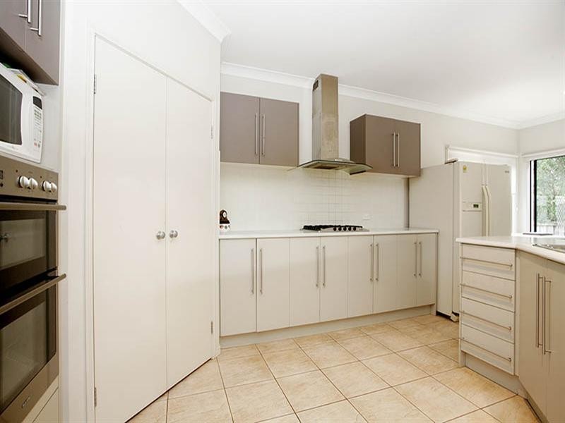 8 St Tropez Place, Forest Lake QLD 4078