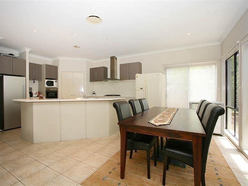 8 St Tropez Place, Forest Lake QLD 4078