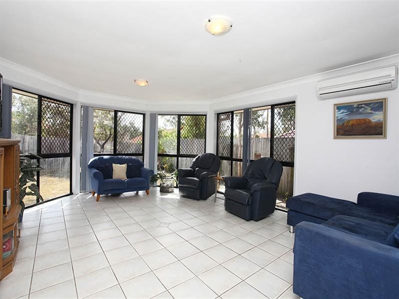 64 Oxford Parade, Forest Lake QLD 4078