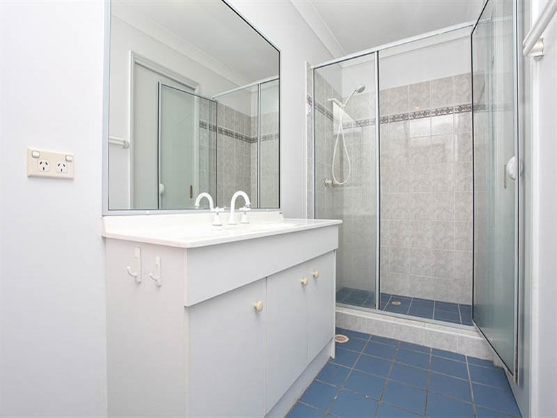 64 Oxford Parade, Forest Lake QLD 4078