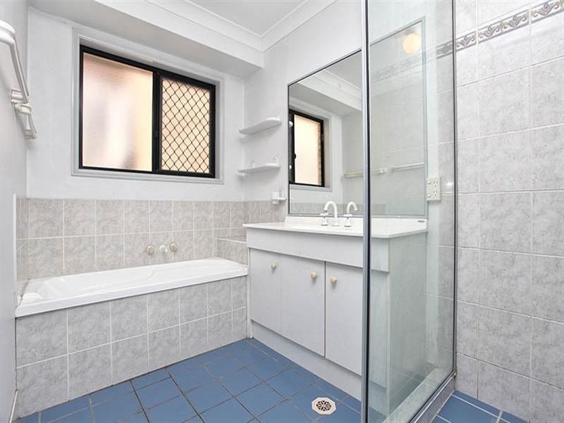 64 Oxford Parade, Forest Lake QLD 4078