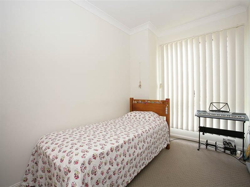 17 Columbus Place, Forest Lake QLD 4078