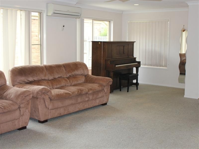 37 Heath Street, Forest Lake QLD 4078