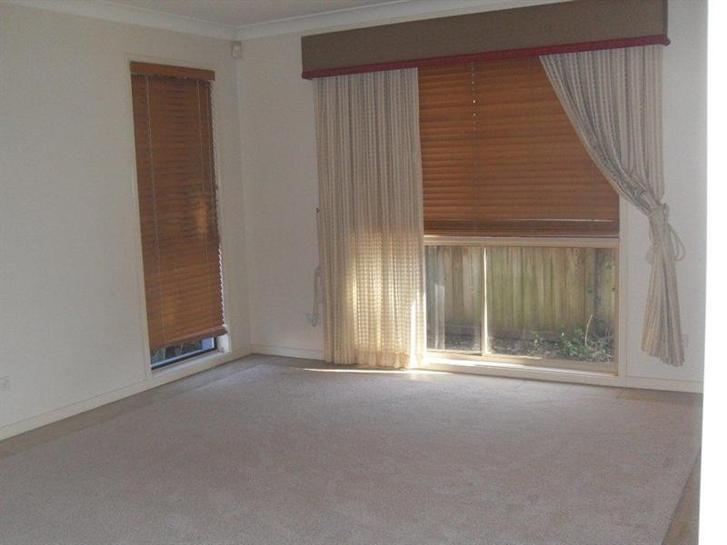 12 Ascot Avenue, Forest Lake QLD 4078