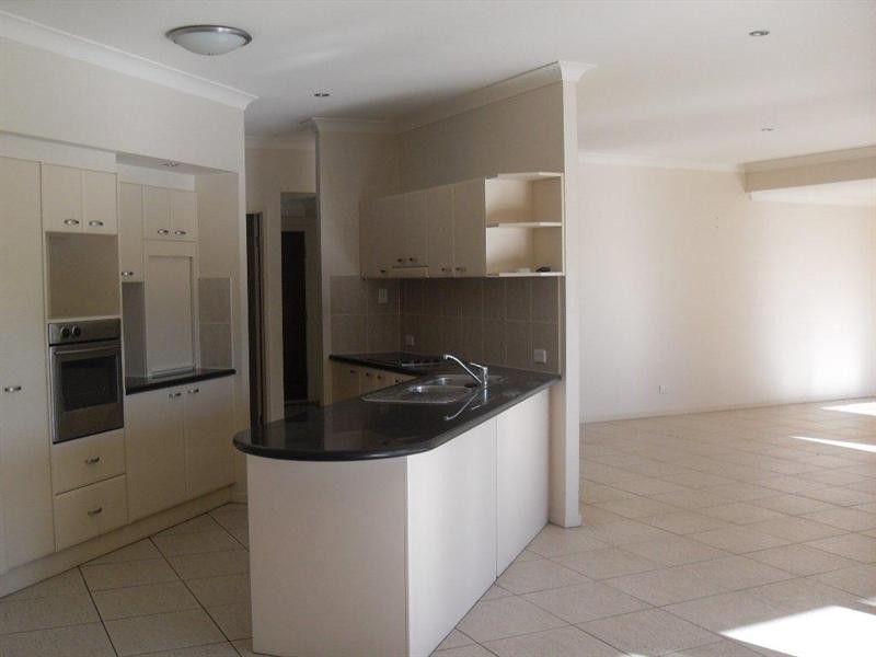 12 Ascot Avenue, Forest Lake QLD 4078