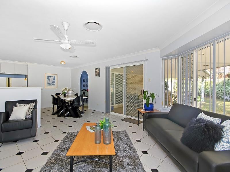 12 Boudin Place, Forest Lake QLD 4078