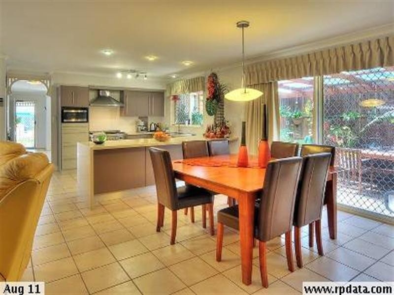 7 Pintail Crescent, Forest Lake QLD 4078