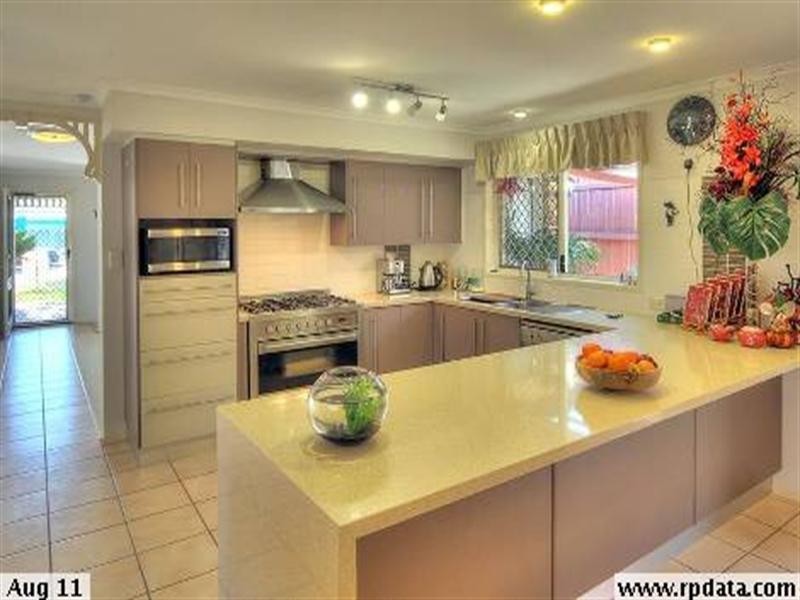 7 Pintail Crescent, Forest Lake QLD 4078