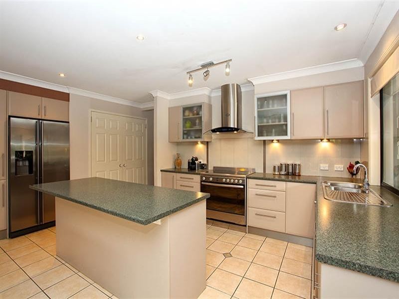 3 Claremont Parade, Forest Lake QLD 4078