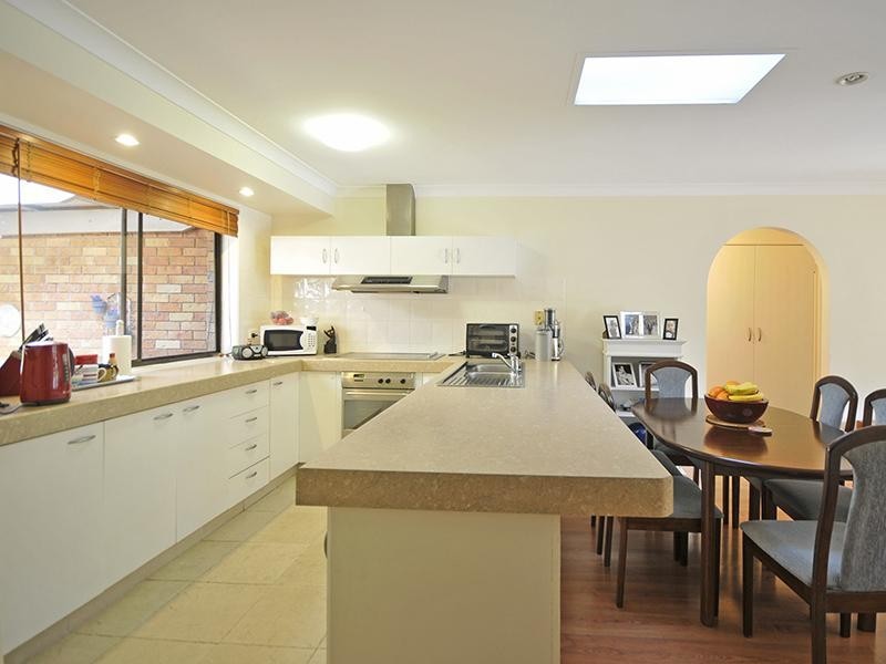 1/6 Guineas Creek Road, Currumbin Waters QLD 4223