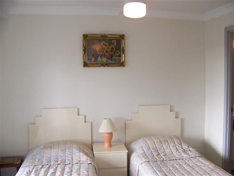 14-2 ‘Victoria Square’, 15 Victoria Avenue, Broadbeach QLD 4218