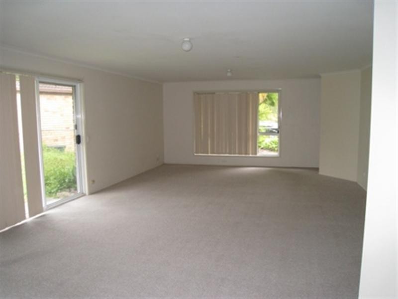 45 Southlake Drive, Varsity Lakes QLD 4227