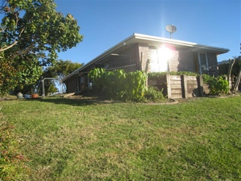 45 Southlake Drive, Varsity Lakes QLD 4227