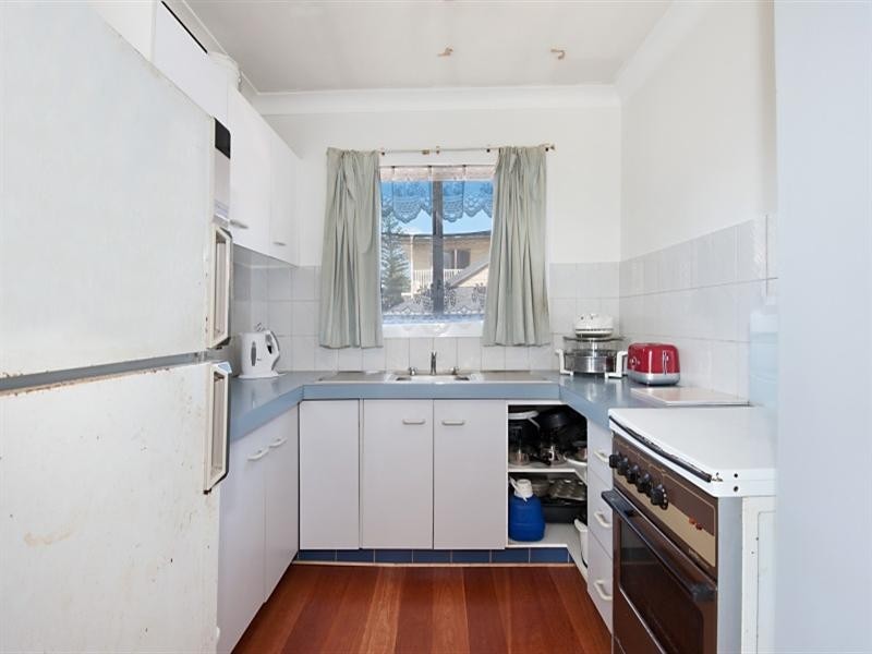 2/204 Pacific Parade, Bilinga QLD 4225