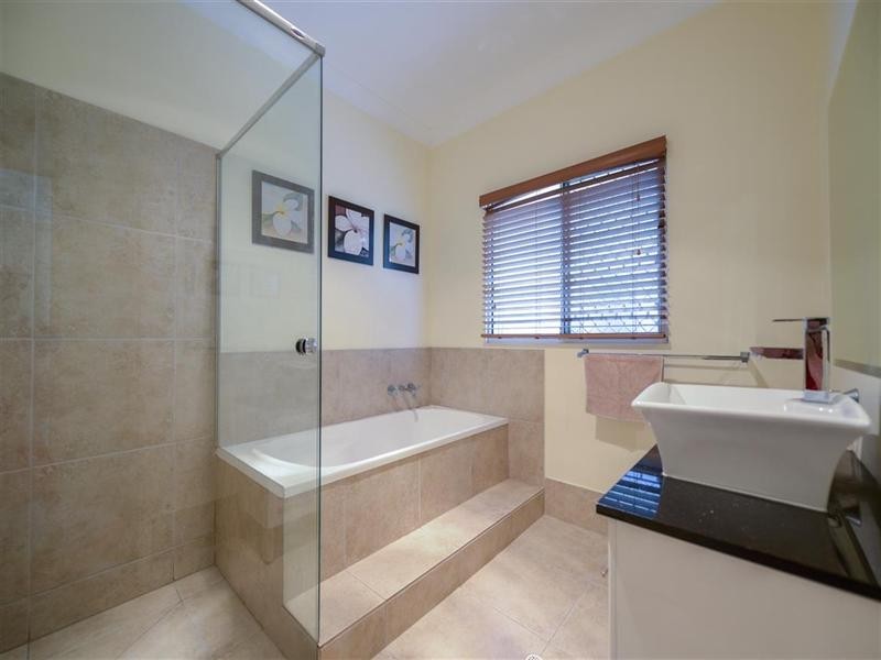 32 Padauk Drive, Nerang QLD 4211