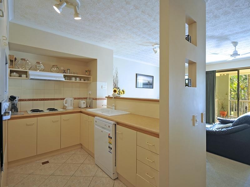 43/2320 Gold Coast Highway, Mermaid Beach QLD 4218