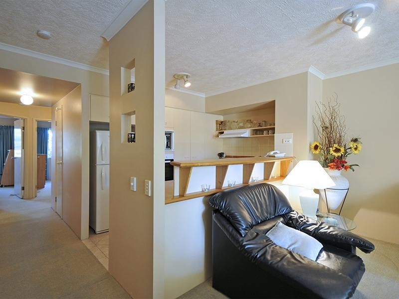 43/2320 Gold Coast Highway, Mermaid Beach QLD 4218