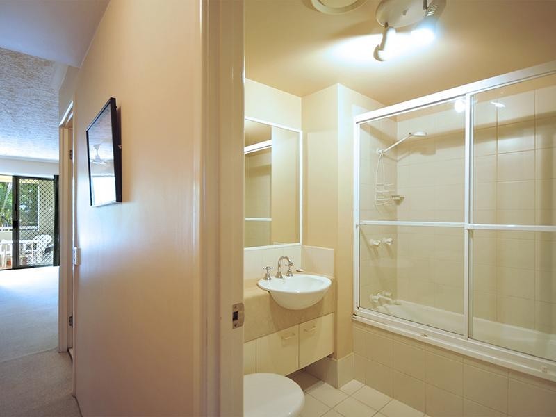 43/2320 Gold Coast Highway, Mermaid Beach QLD 4218