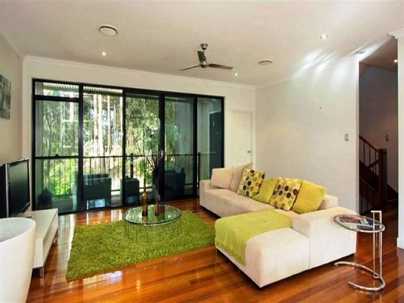 8 Sanctuary Crest Drive, Currumbin QLD 4223