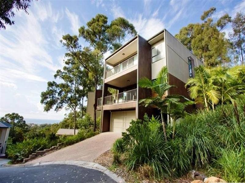 8 Sanctuary Crest Drive, Currumbin QLD 4223