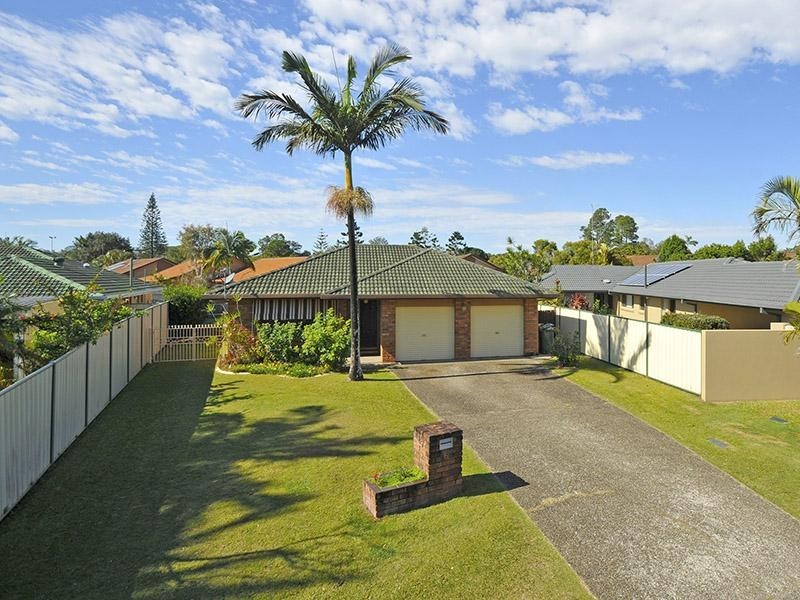 6 Pinon Close, Elanora QLD 4221