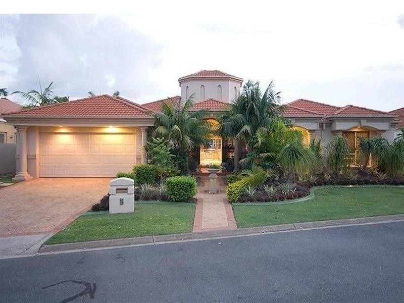 26/40 Cotlew Street East, Southport QLD 4215