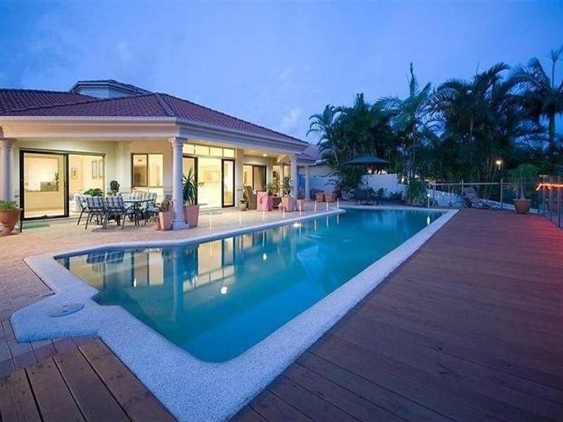 26/40 Cotlew Street East, Southport QLD 4215