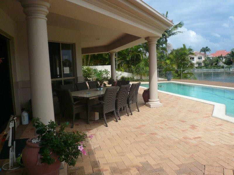 26/40 Cotlew Street East, Southport QLD 4215