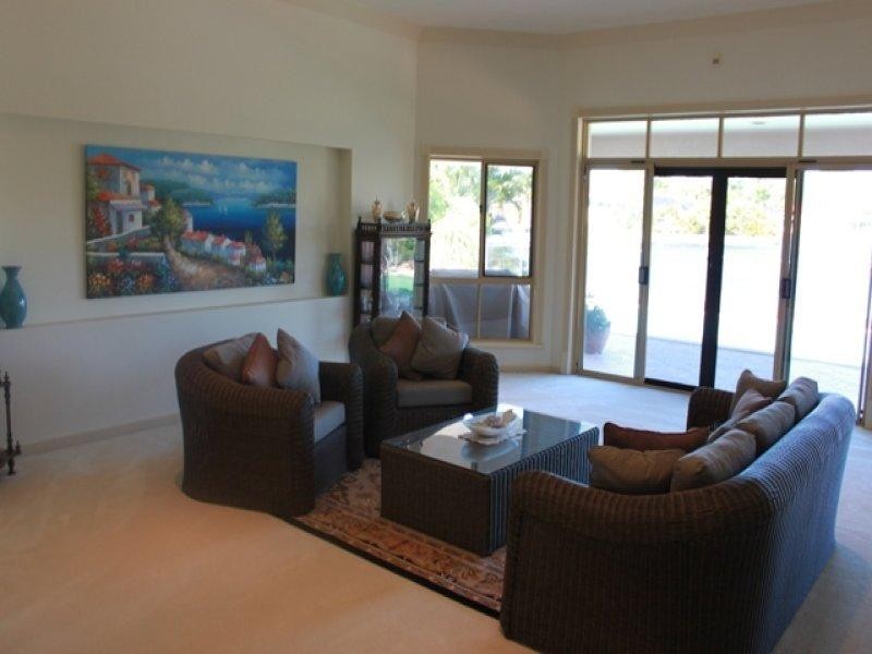 26/40 Cotlew Street East, Southport QLD 4215