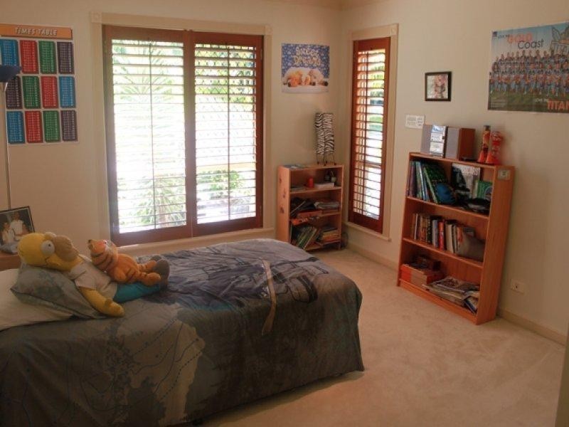 26/40 Cotlew Street East, Southport QLD 4215