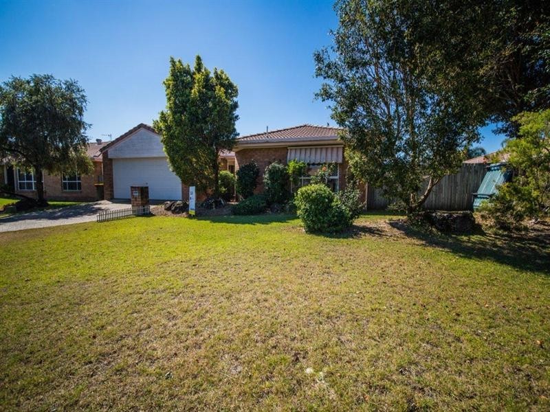 6 Jannali Court, Robina QLD 4226