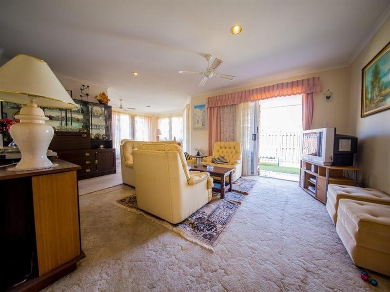 6 Jannali Court, Robina QLD 4226