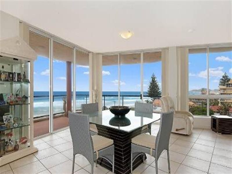 5/3 Twenty Seventh Avenue, Palm Beach QLD 4221