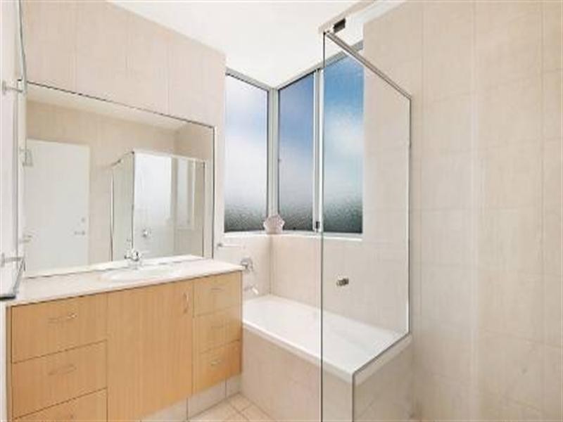 5/3 Twenty Seventh Avenue, Palm Beach QLD 4221