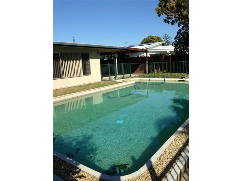 20 Boongala, Broadbeach Waters QLD 4218