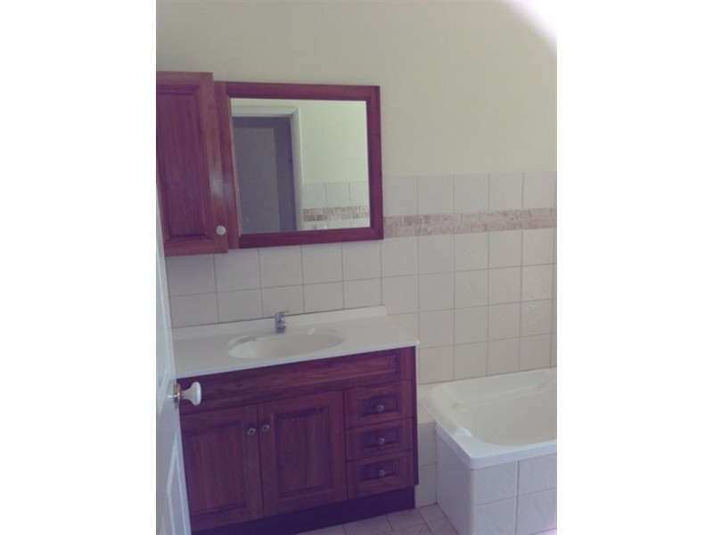 20 Boongala, Broadbeach Waters QLD 4218