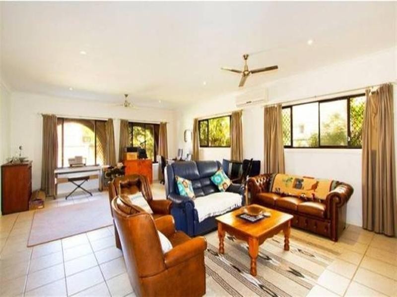 29-31 Cronulla Avenue, Mermaid Beach QLD 4218