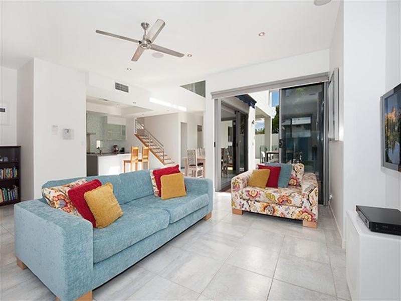 28 Redondo Avenue, Miami QLD 4220