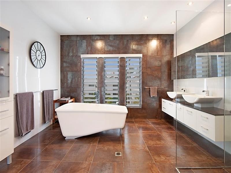 28 Redondo Avenue, Miami QLD 4220