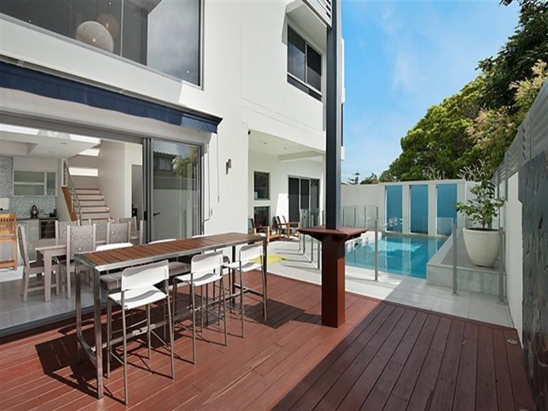 28 Redondo Avenue, Miami QLD 4220