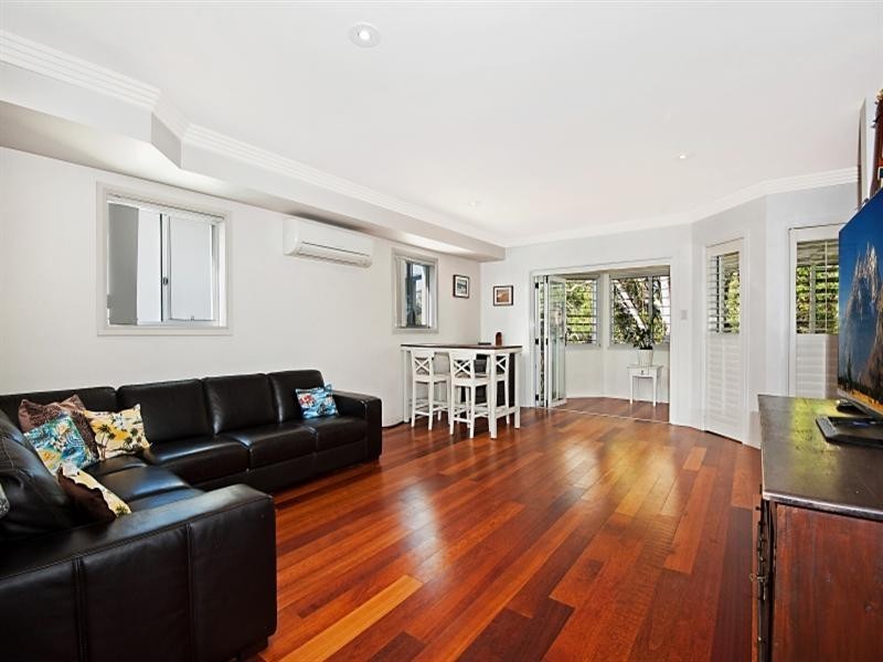 4/5 Hillcrest Avenue, Tugun QLD 4224