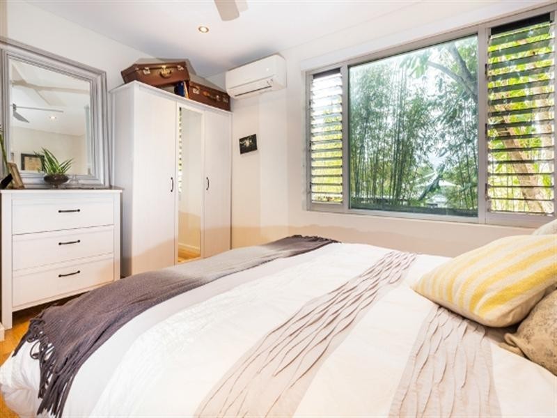 2/20 Tamborine Street, Mermaid Beach QLD 4218