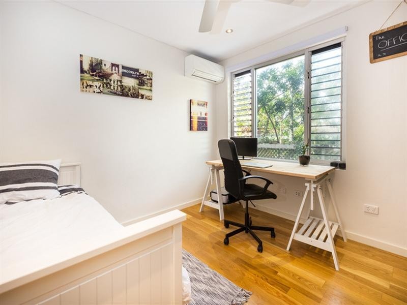 2/20 Tamborine Street, Mermaid Beach QLD 4218